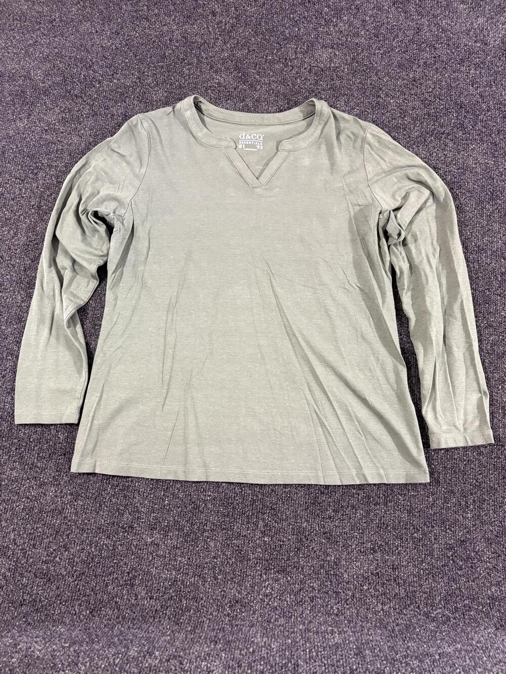 D&Co Shirt Womens S Green V Neck Long Sleeve Stretch Jersey Casual Top